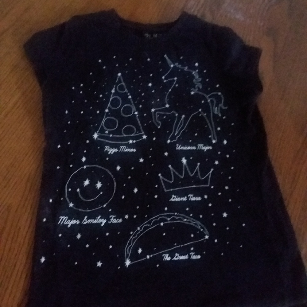 Children's Place glow-in-the-dark t-shirt 10/12